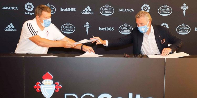 Óscar García y el Celta sellan la renovación del técnico por una temporada y otra opcional
