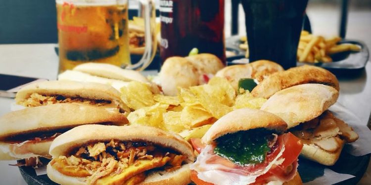 El Vialia Vigo suma a la cadena ‘100 Montaditos’ a su oferta gastronómica