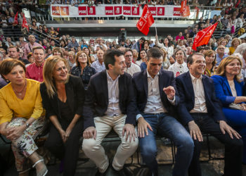 Una avería en su avión impide a Pedro Sánchez cerrar la campaña del PSdeG en Vigo