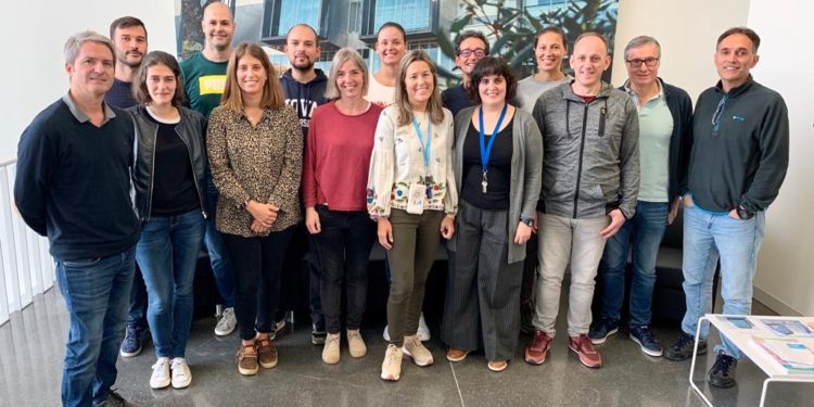 Investigadores vigueses desenvolven un detector ultrasensible de SARS-CoV-2