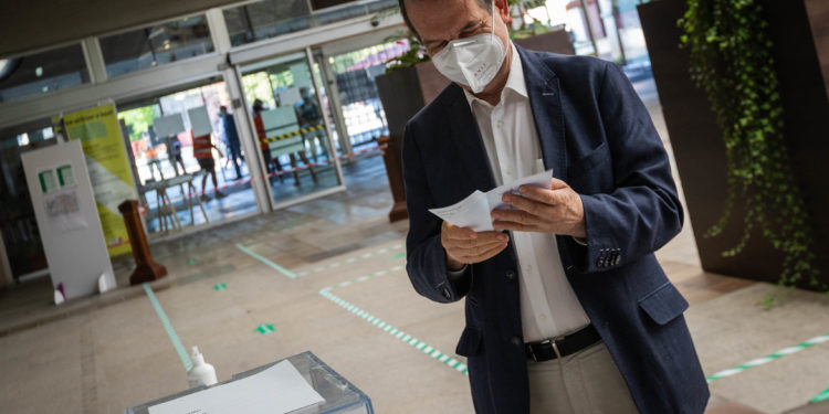 Caballero, tras la victoria de Feijóo: “Si rectifica, tiene mi mano tendida”