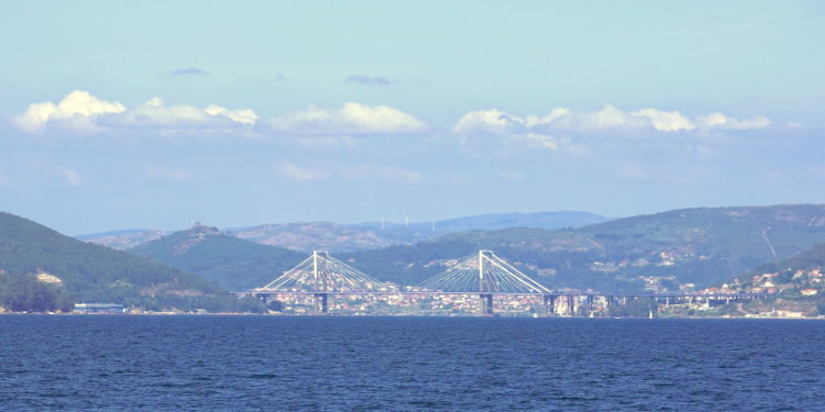 Cuando no existía el puente de Rande