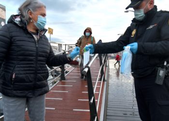 Galicia establece el uso obligatorio de la mascarilla aunque exista distancia de seguridad