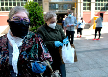 Sanidade incorpora un nuevo caso de Covid-19 en Vigo, donde desaparece otro paciente curado