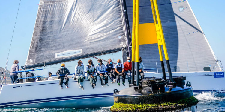 Magical y Deep Blue llegan en cabeza