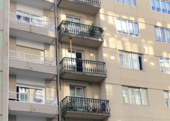 El peligro de los balcones apuntalados