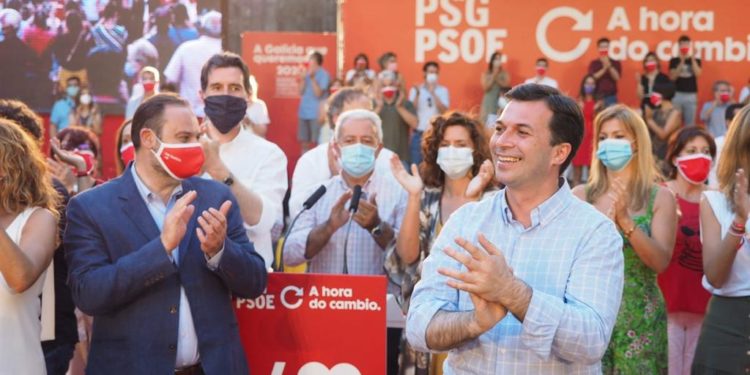 Gonzalo Caballero pecha a súa campaña en Vigo: «Quero presidir Galicia para reconstruír o país»
