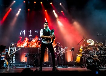 O espectáculo Mitic protagoniza unha das semanas más completas do Baiverán baionés