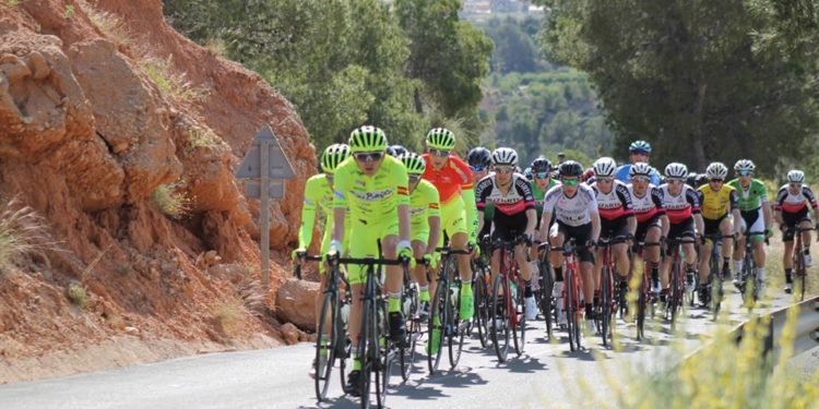 El Vigo-Rías Baixas defiende su doble liderato estatal en la Vuelta a Zamora