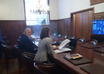 López Veiga: “No es verdad que yo tenga un plan para contenedores en Vulcano”