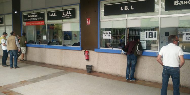 Nuevas exenciones fiscales en Vigo: 5.400 vados se libran de la tasa durante 99 días