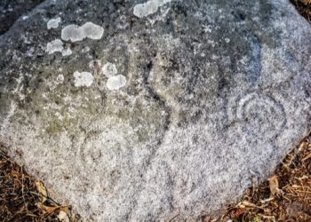 O Rosal ofrece visitas guiadas gratuítas aos seus petróglifos en grupos reducidos