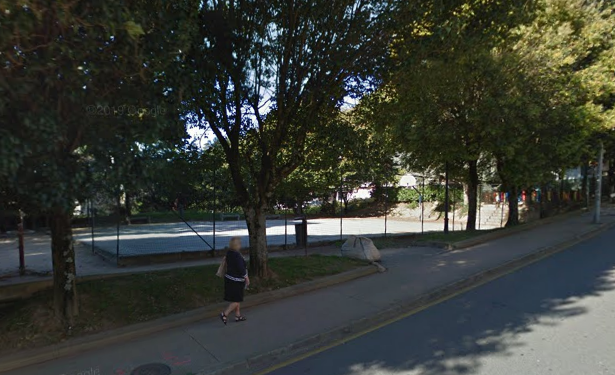 La Policía Local desaloja en Vigo una pista deportiva en la que se disputaba un torneo con 24 equipos