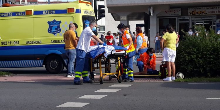 Atropellado un niño en un paso de peatones de la Avenida de Castelao