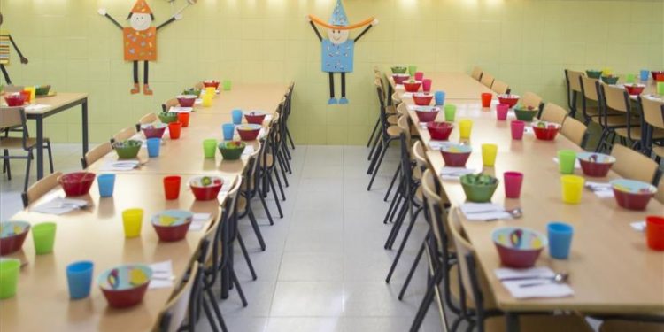 Foanpas propone una cacerolada diaria desde los balcones para exigir una vuelta al cole segura