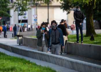El área sanitaria de Vigo alcanza los cien contagios de Covid-19 en una semana tras sumar 13 nuevos casos