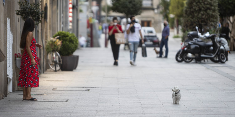 El área sanitaria de Vigo marca su mayor registro del verano de casos positivos de Covid-19