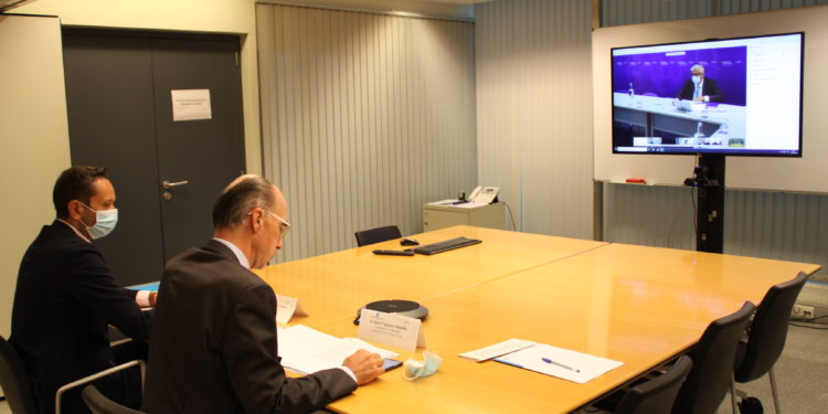 Galicia intercambiará con Portugal información da Covid-19