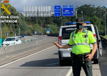Interceptado ebrio a bordo de un ciclomotor en Salceda sin carné, seguro ni ITV