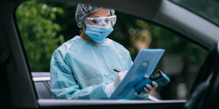 Cita en Ponteareas co teatro de rúa