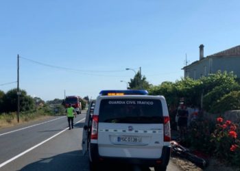 Un motorista de 22 años fallece en un accidente en O Rosal
