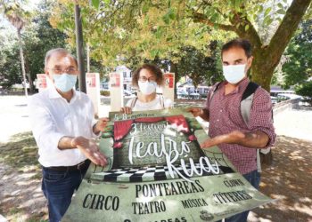 Cita en Ponteareas co teatro de rúa