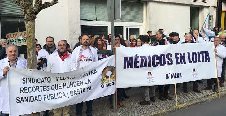 Los médicos exigen a la Xunta más estabilidad laboral: dos de cada cinco son eventuales