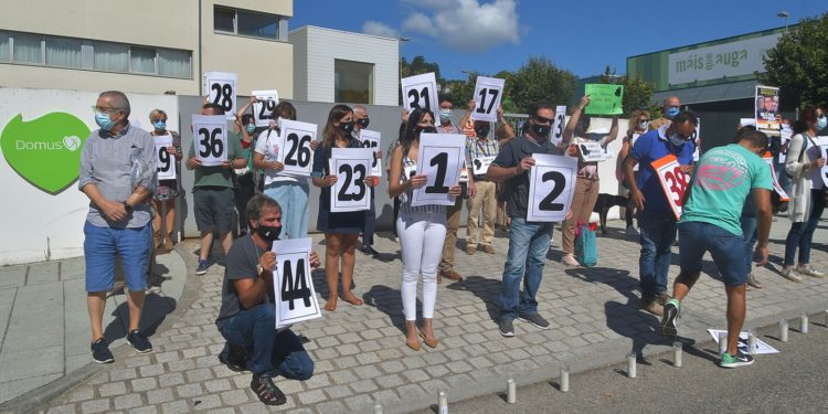 Familiares de internos en DomusVi alertan de que a situación é peor que en marzo