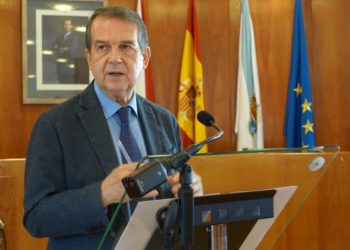 Caballero urge a Feijóo a intervenir “personalmente” en el conflicto por la vuelta al cole