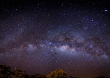 Las islas Cíes acogen una ruta guiada con observación ‘starlight’