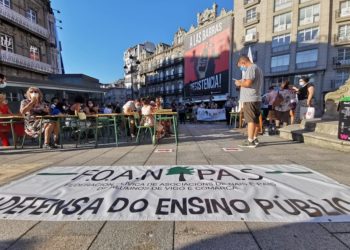 Carta de las Anpas de Vigo contra la Xunta: «Sin inversión para nuestros hijos pero sí para mamparas de los diputados»