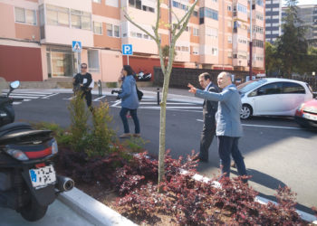 Vigo permitirá ocupar suelo público para instalar ascensores en las fachadas de los edificios