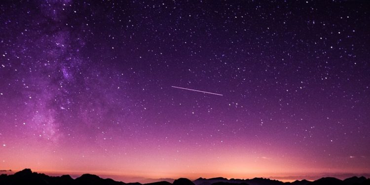 Mar de Ons prepara una ruta especial para admirar las Perseidas desde la Ría de Vigo