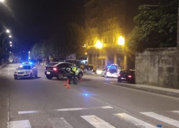 Multados cinco vendedores en la feria de Ponteareas por no utilizar mascarilla