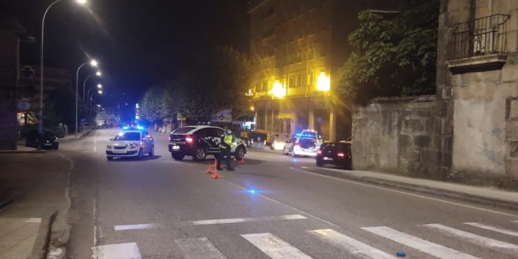 Multados cinco vendedores en la feria de Ponteareas por no utilizar mascarilla