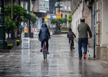 El primer temporal del otoño activa la alerta amarilla en la costa viguesa por vientos fuertes