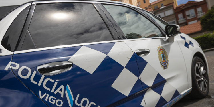 Detenido un menor de edad en Vigo acusado de pegar y escupir a unos policías