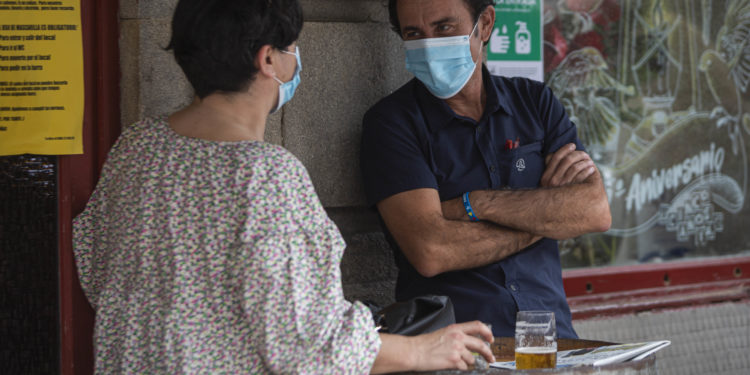 La Xunta permite la reapertura de las terrazas de los locales de ocio nocturno hasta las 01.00 horas