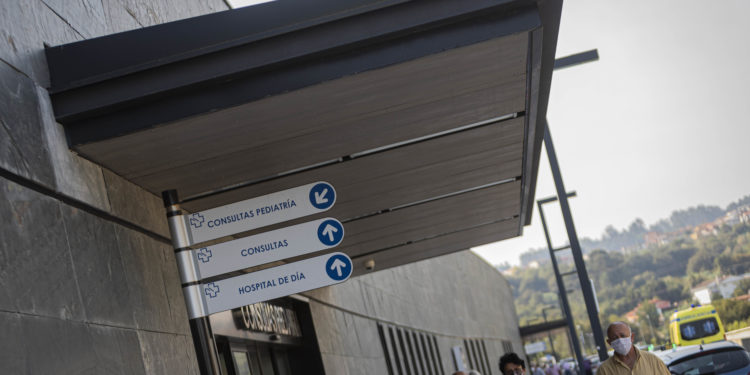 Los hospitales de Vigo reducen su carga asistencial pese a que vuelven a subir los pacientes con Covid-19