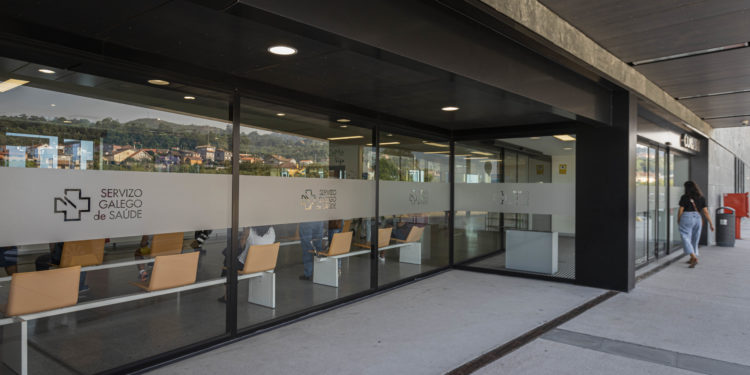 Repuntan los contagios nuevos en el área sanitaria de Vigo, que suma un paciente en la UCI