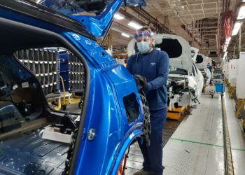 PSA y Fiat Chrysler modifican los términos de la fusión por la pandemia pero mantienen las fechas