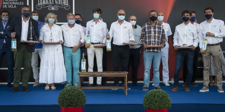 Baiona se viste de gala para entregar los Premios Nacionales de Vela