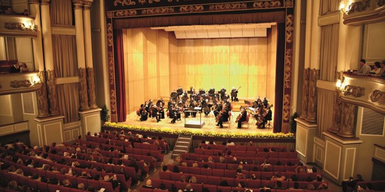 “Tratamos de que a tempada sexa un reflexo da produción teatral máis destacada que se fai a nivel nacional»