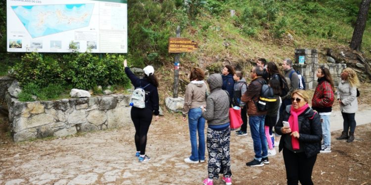 Los viajes a Cíes y Ons se extenderán más allá de la temporada alta