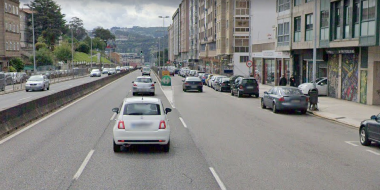 Un camión arrolla al conductor de un patinete eléctrico en Vigo