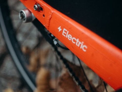 Tomiño promove un proxecto para compartir bicicletas eléctricas nos concellos da Eurocidade