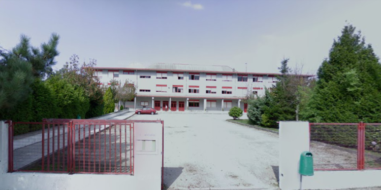 Suben a 19 las aulas cerradas por Covid-19 en los colegios del área de Vigo