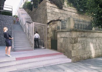 Comienzan las catas técnicas para construir las escaleras mecánicas de la calle Talud