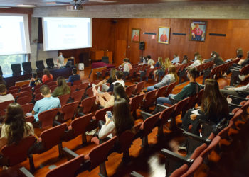 O alumnado da Uvigo comeza, lentamente, o regreso aos campus seis meses despois