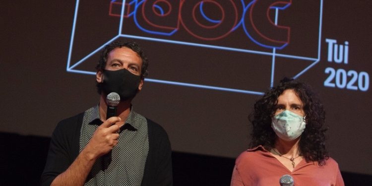 Cinco vídeo artistas encherán Tui coas súas instalacións audiovisuais